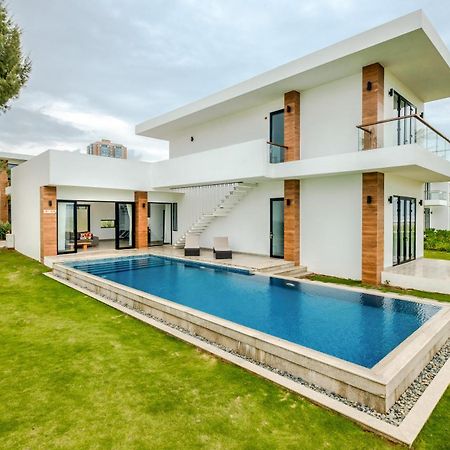 Biet Thu Mat Tien Bien Saint Simeon Resort Вунг Тау Екстериор снимка